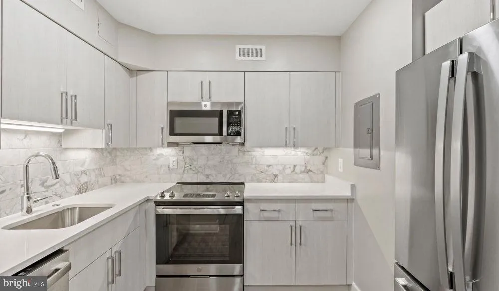 3401 38TH STREET NW #615-410 Washington, DC 20016