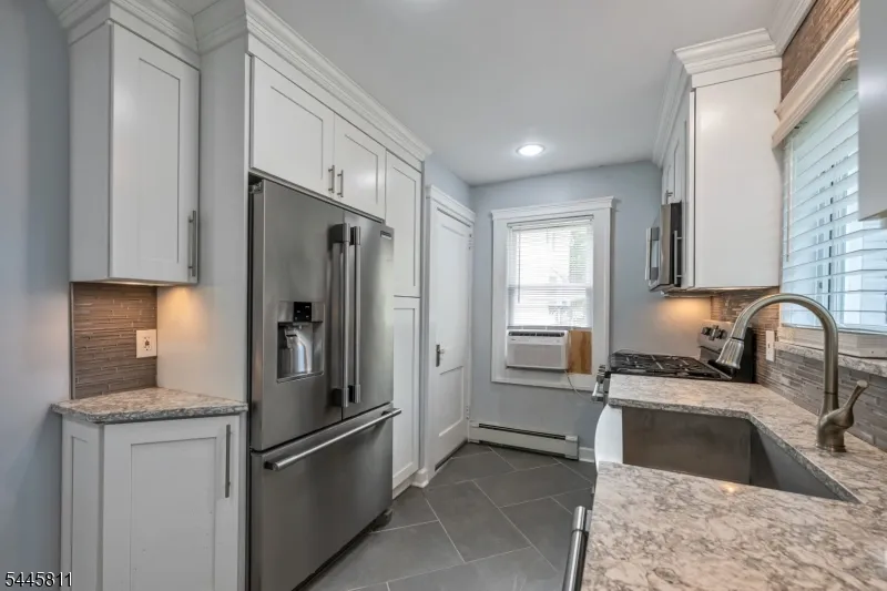 122 Garside Ave Wayne, NJ 07470
