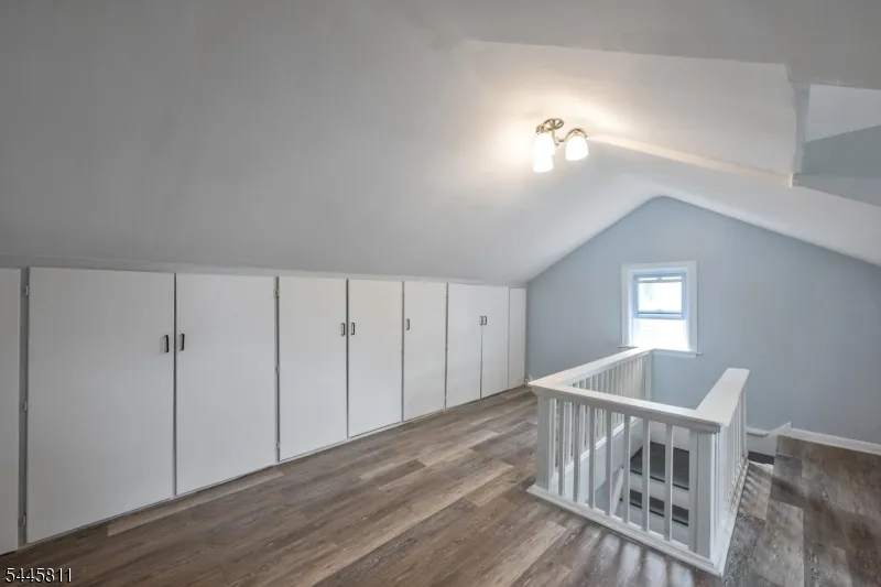 122 Garside Ave Wayne, NJ 07470
