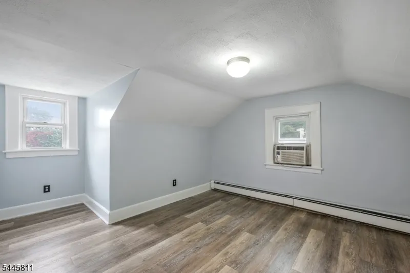 122 Garside Ave Wayne, NJ 07470