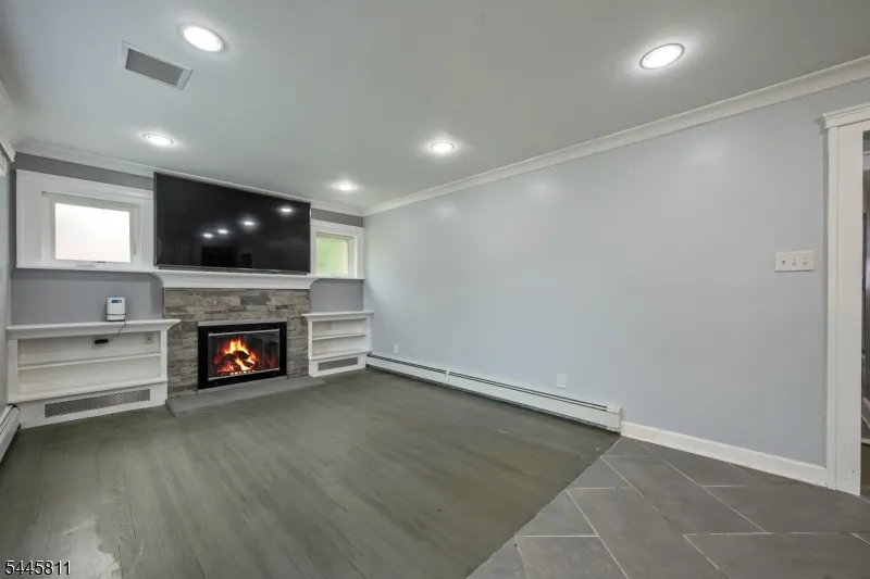 122 Garside Ave Wayne, NJ 07470