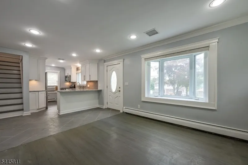 122 Garside Ave Wayne, NJ 07470
