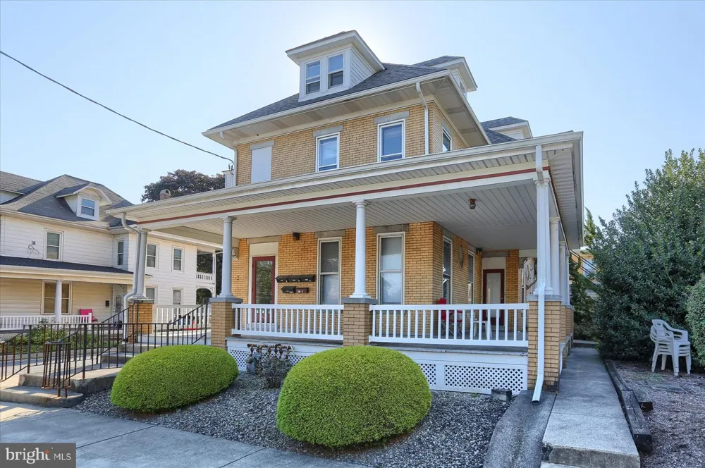 50 E MAPLE STREET #2 Palmyra, PA 17078