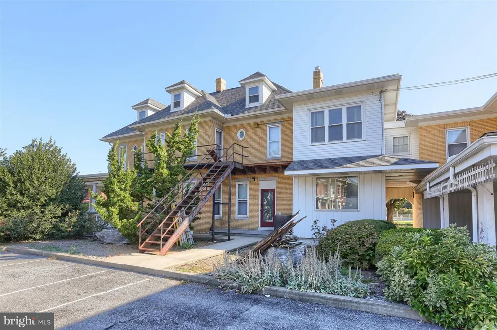 50 E MAPLE STREET #2 Palmyra, PA 17078