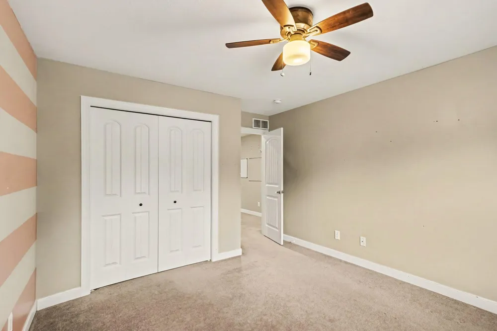 6018 Waters Ridge Court Kalamazoo, MI 49009