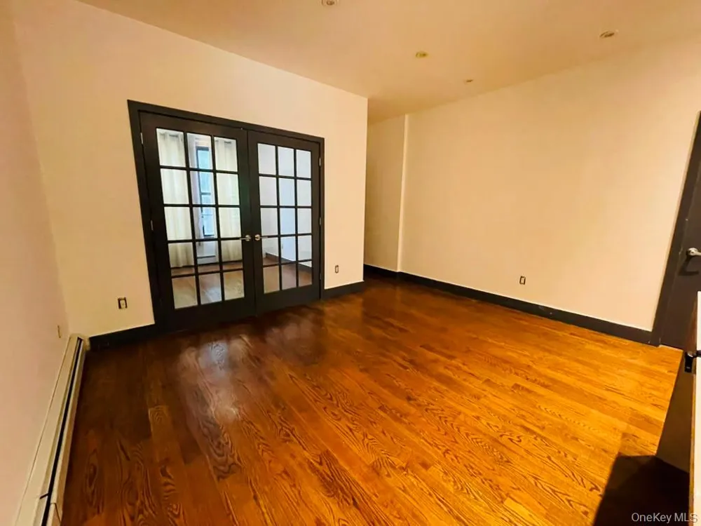 383 Essex Street Brooklyn, NY 11208