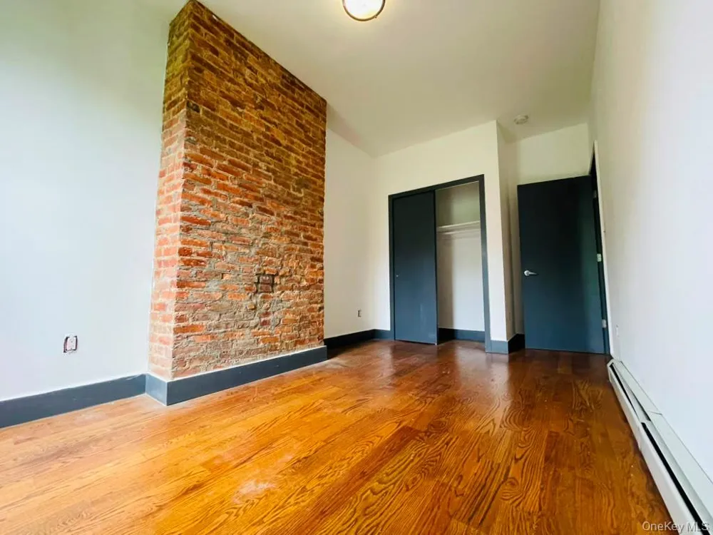 383 Essex Street Brooklyn, NY 11208