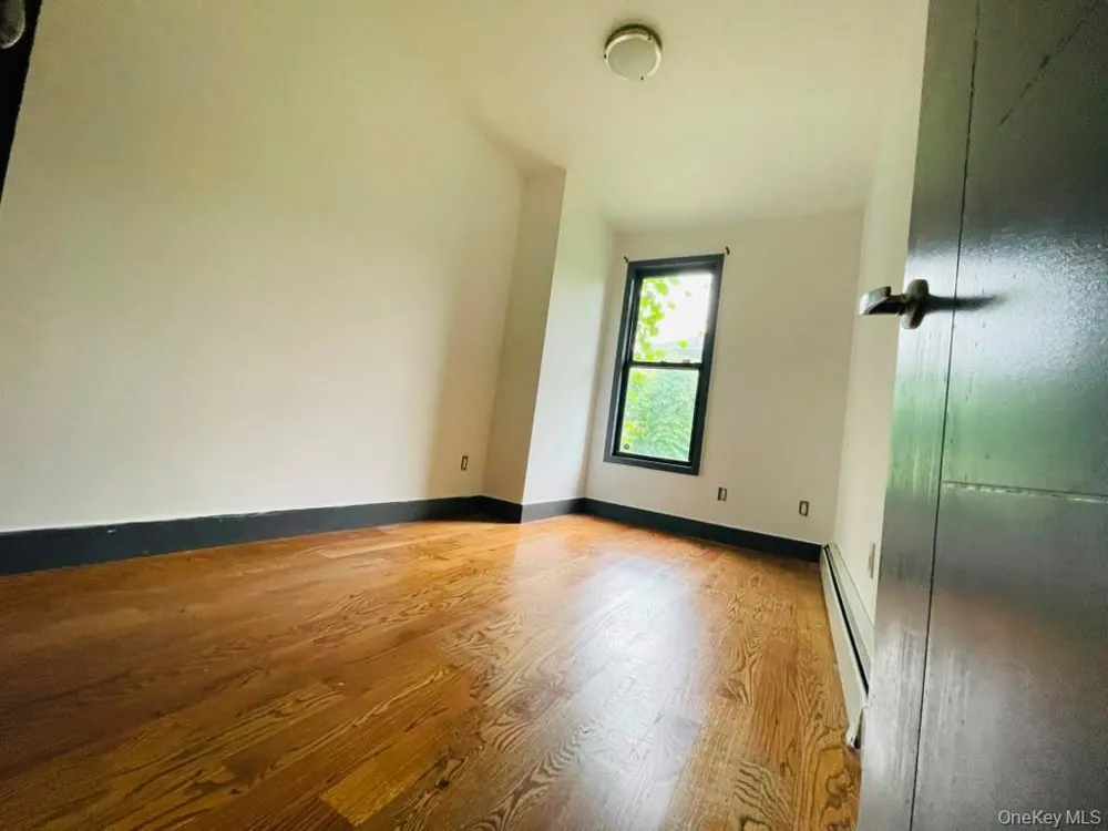 383 Essex Street Brooklyn, NY 11208