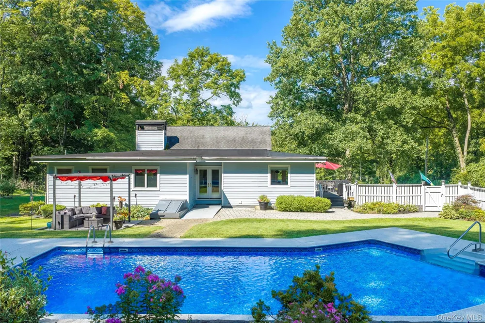 140 Hurds Corners Road Pawling, NY 12564