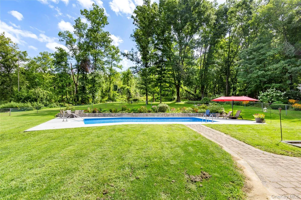 140 Hurds Corners Road Pawling, NY 12564