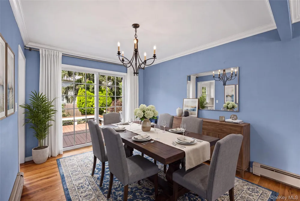 17 Sea Ridge Court Huntington, NY 11743