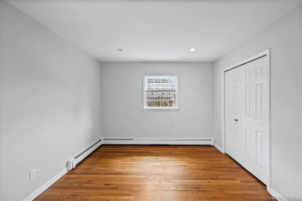 17 Sea Ridge Court Huntington, NY 11743