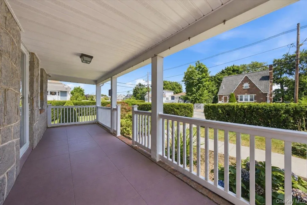 95 Union Street Freeport, NY 11520