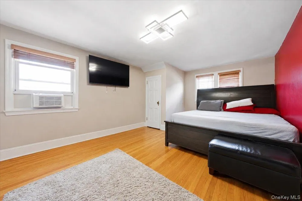 95 Union Street Freeport, NY 11520