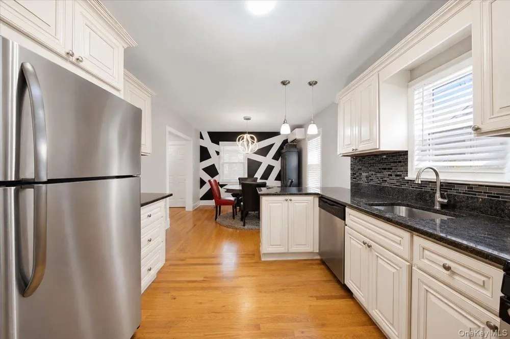 95 Union Street Freeport, NY 11520