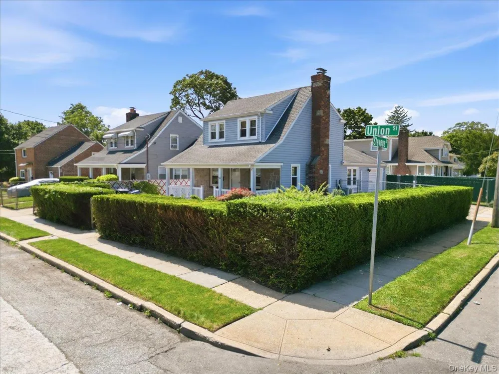 95 Union Street Freeport, NY 11520