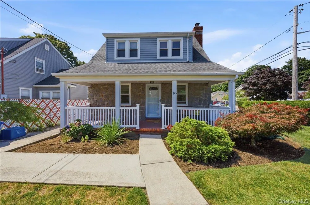 95 Union Street Freeport, NY 11520