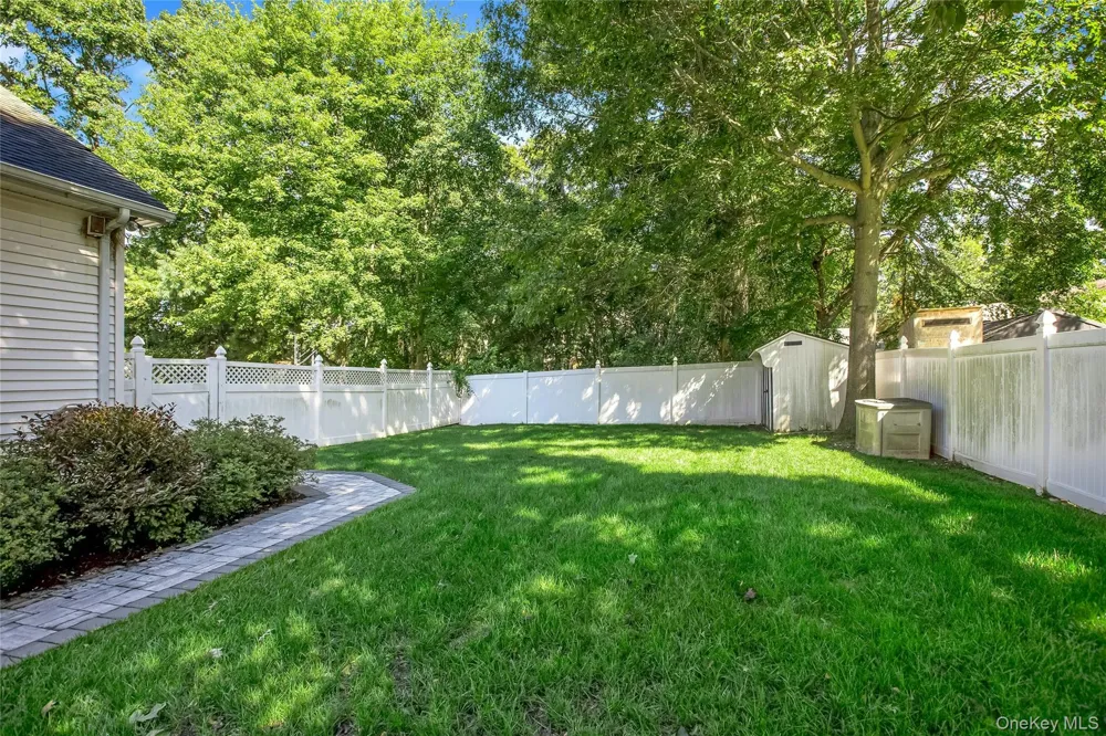 11 Raphael Boulevard Nesconset, NY 11767