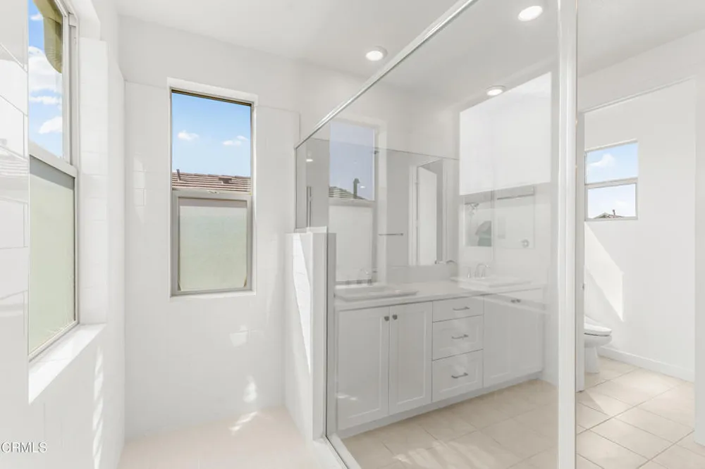 1994 Pomegranate Street Santa Paula, CA 93060