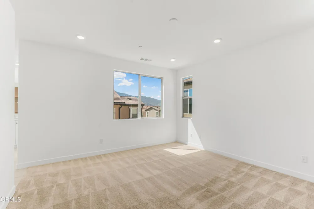 1994 Pomegranate Street Santa Paula, CA 93060