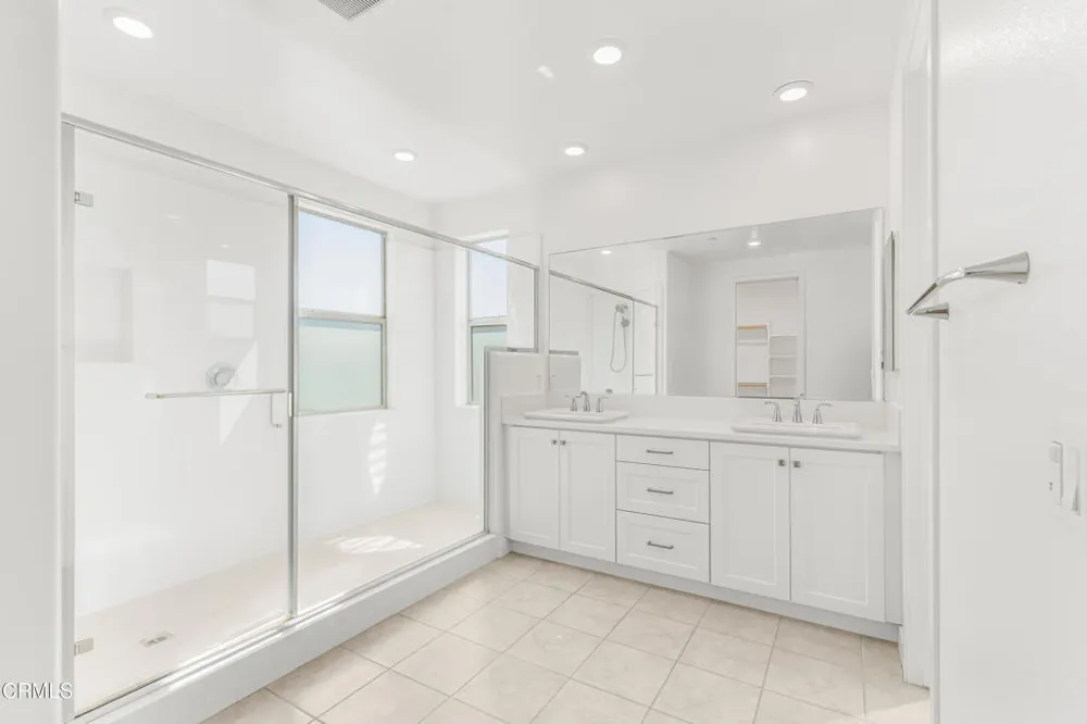 1994 Pomegranate Street Santa Paula, CA 93060