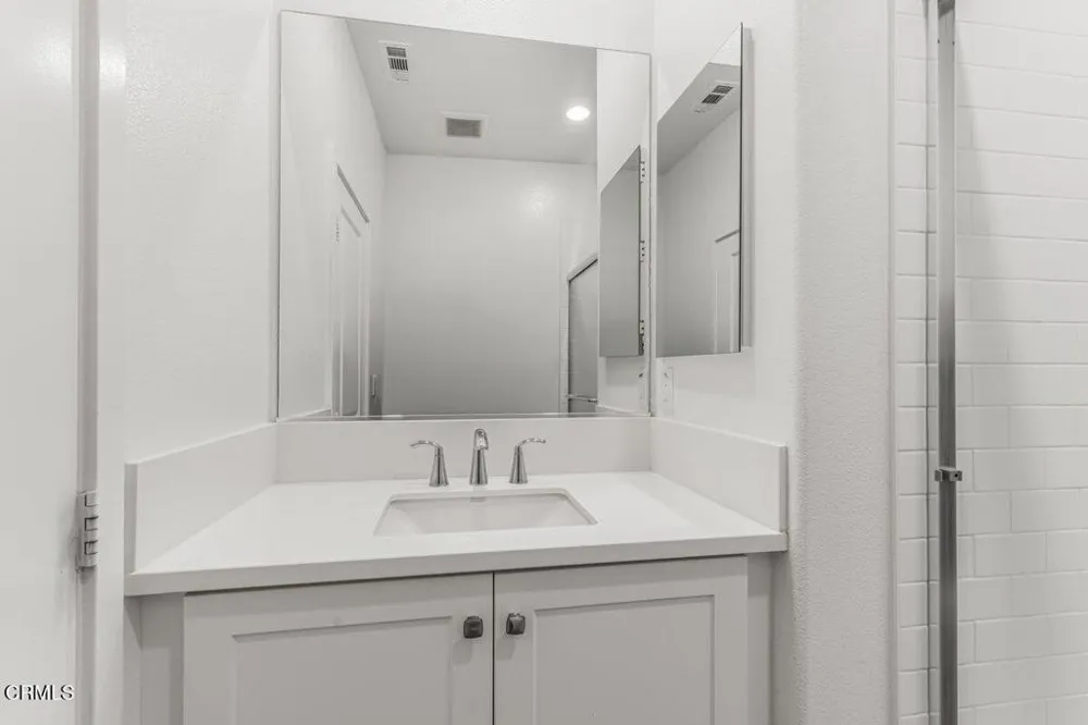 1994 Pomegranate Street Santa Paula, CA 93060