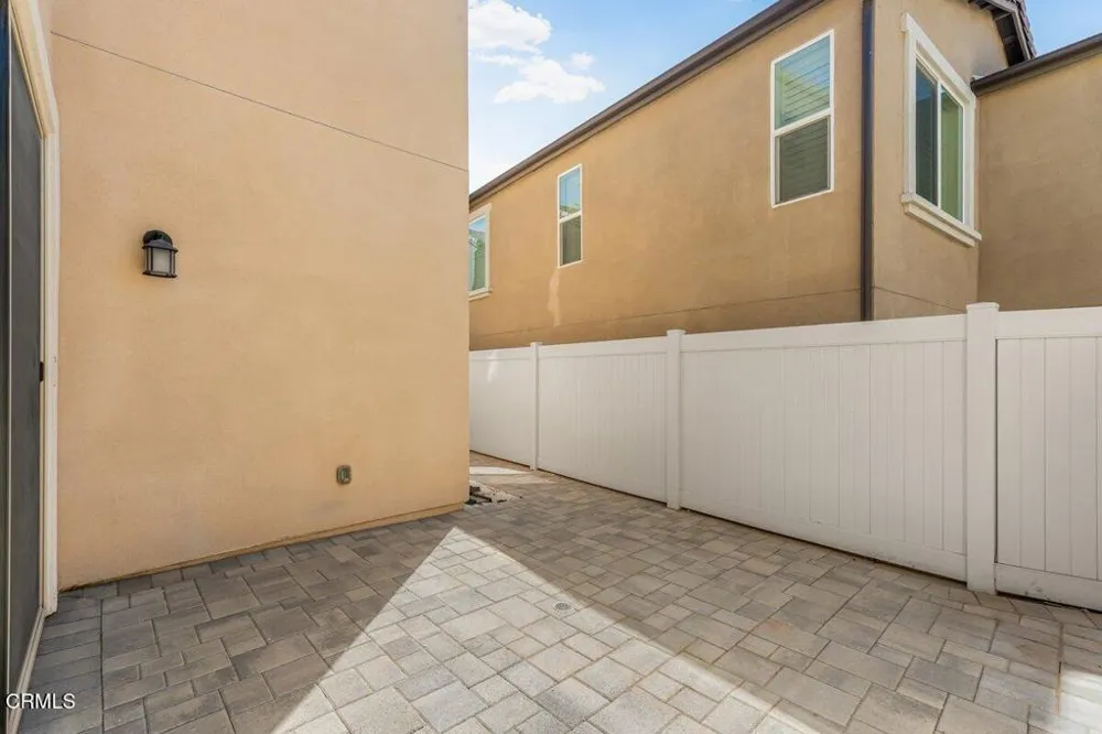 1994 Pomegranate Street Santa Paula, CA 93060