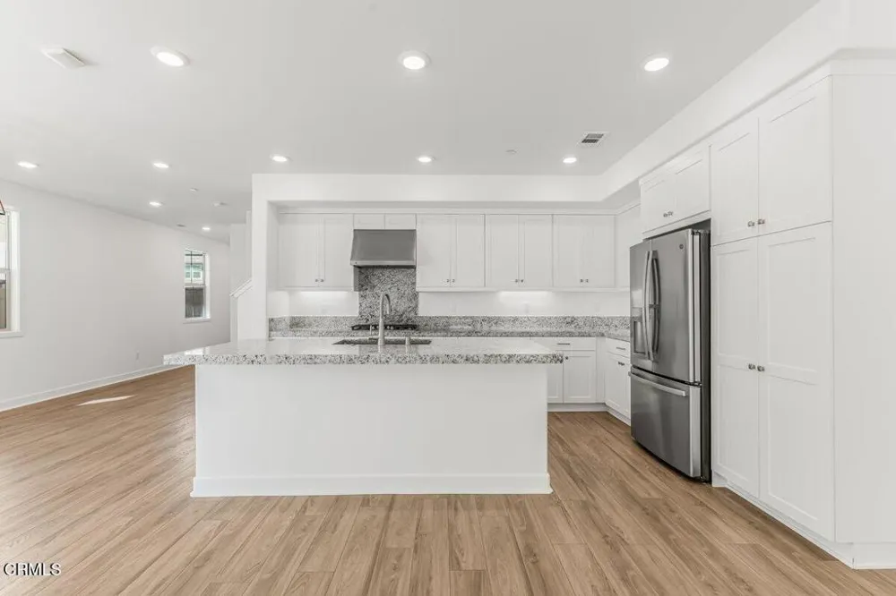 1994 Pomegranate Street Santa Paula, CA 93060