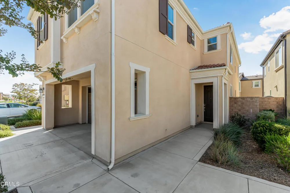 1994 Pomegranate Street Santa Paula, CA 93060
