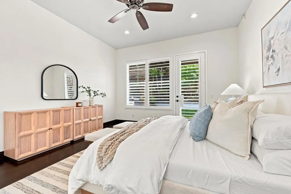 1745 Hummingbird Road Carlsbad, CA 92011
