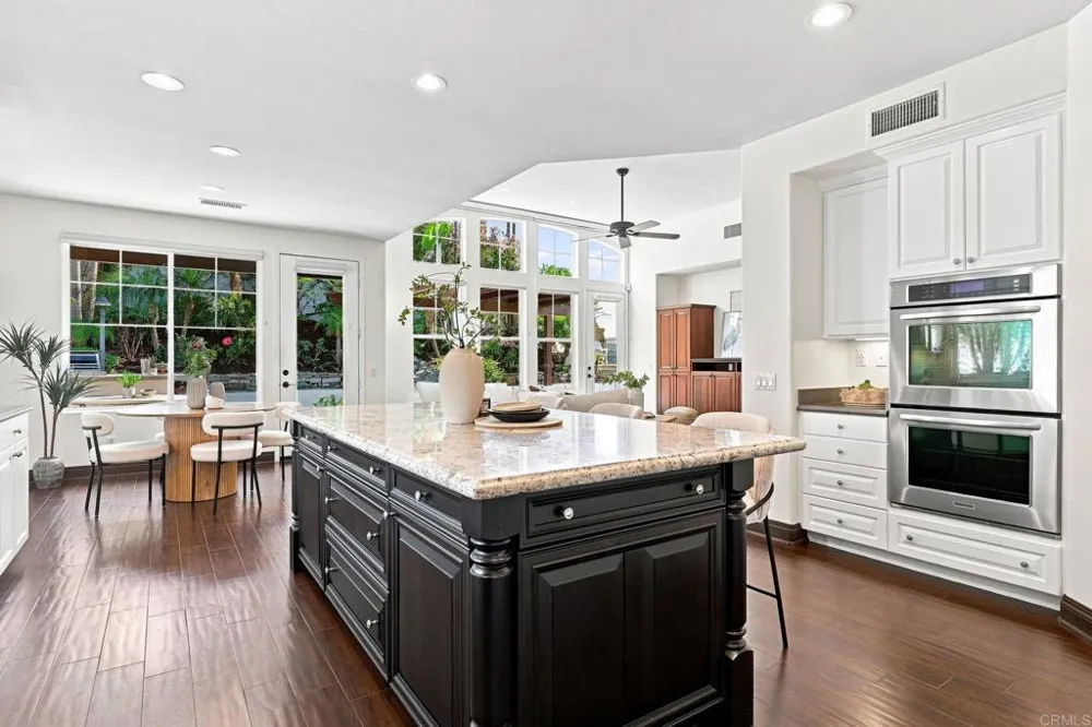 1745 Hummingbird Road Carlsbad, CA 92011