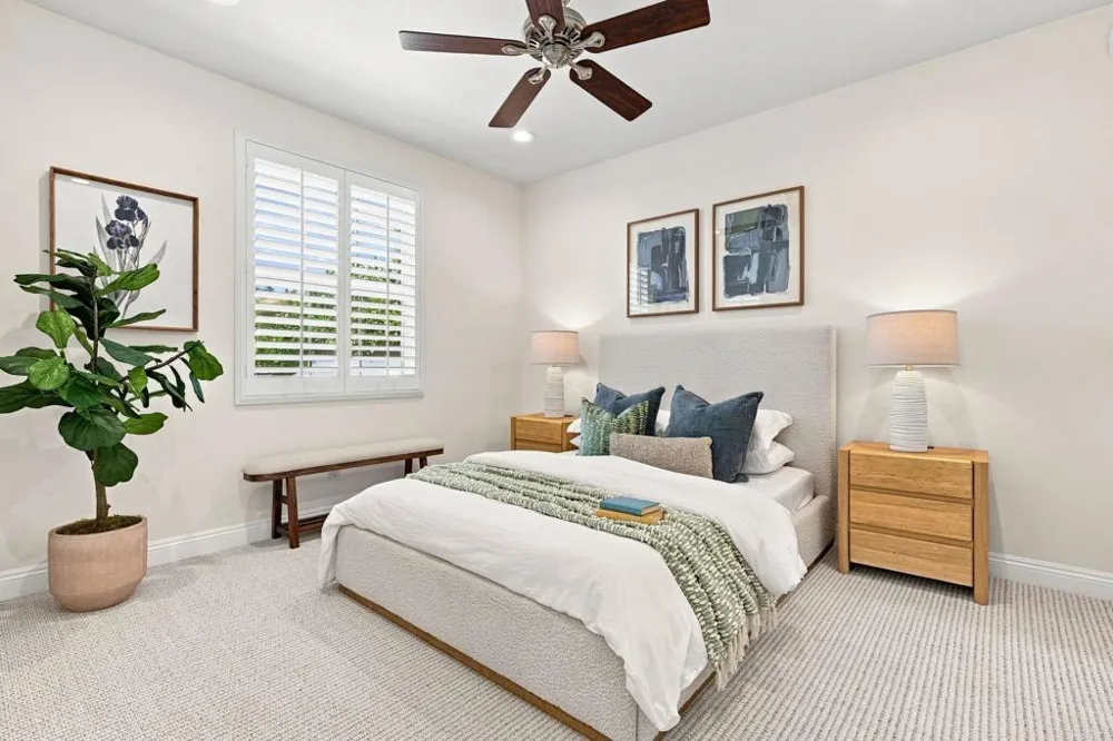 1745 Hummingbird Road Carlsbad, CA 92011