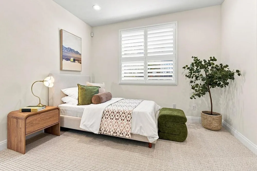 1745 Hummingbird Road Carlsbad, CA 92011
