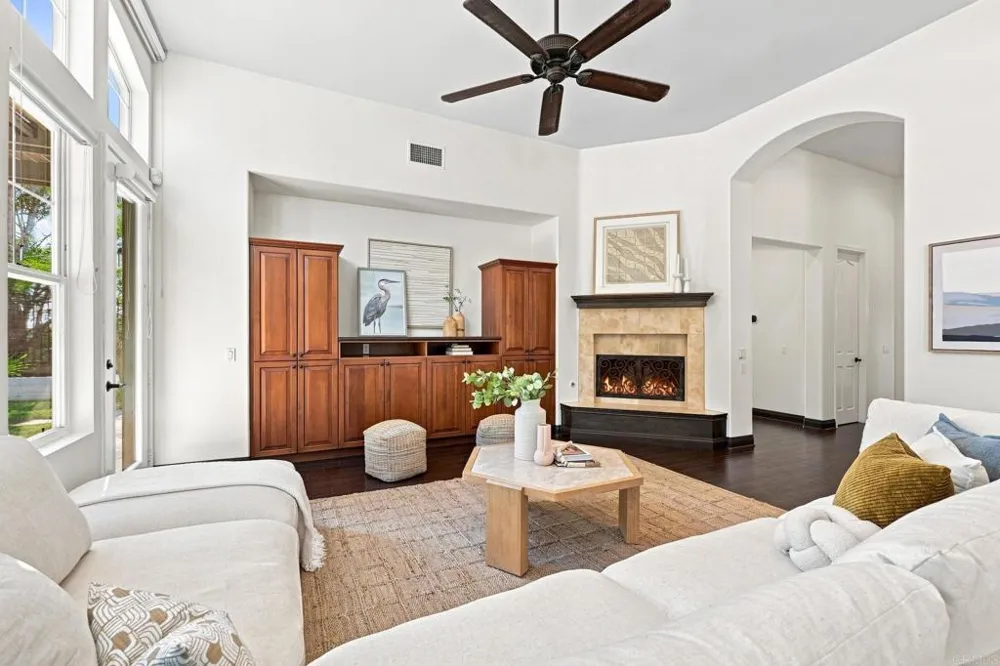 1745 Hummingbird Road Carlsbad, CA 92011