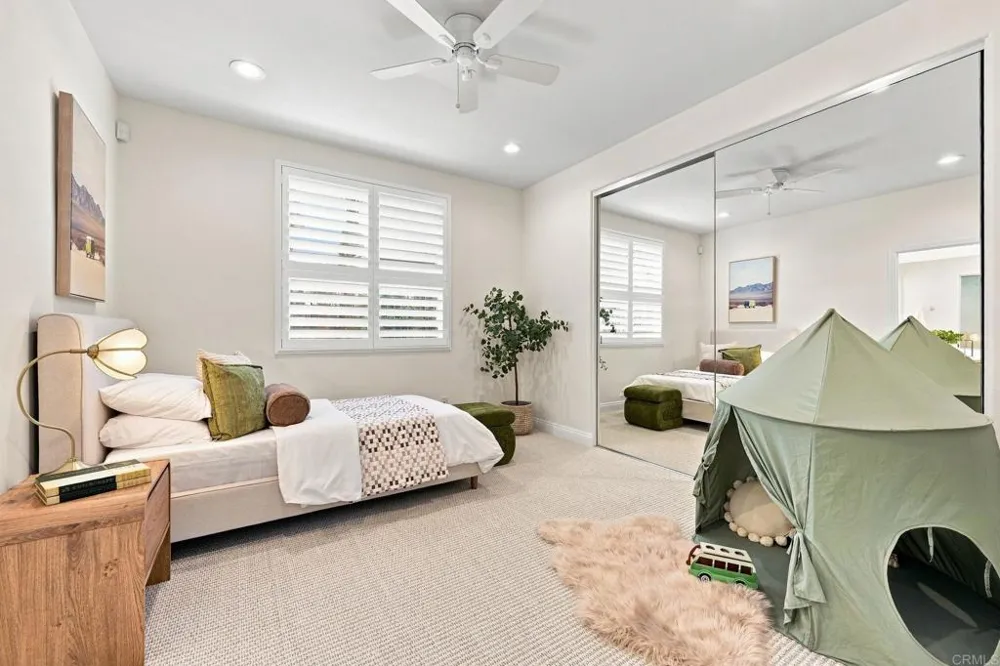 1745 Hummingbird Road Carlsbad, CA 92011