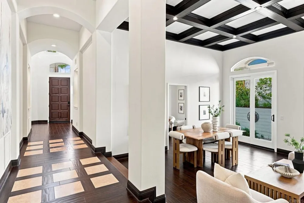 1745 Hummingbird Road Carlsbad, CA 92011