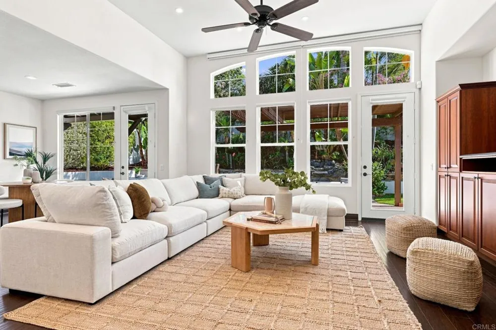 1745 Hummingbird Road Carlsbad, CA 92011