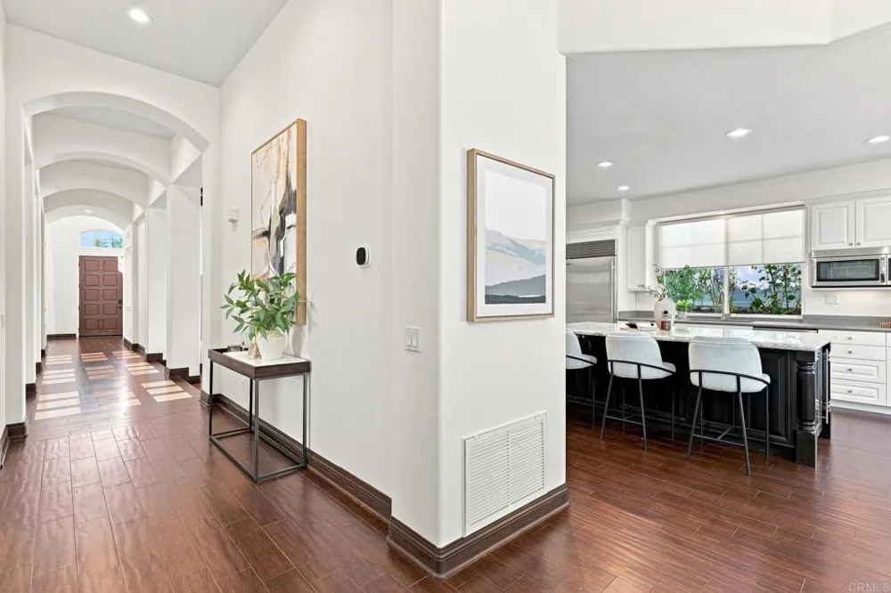 1745 Hummingbird Road Carlsbad, CA 92011