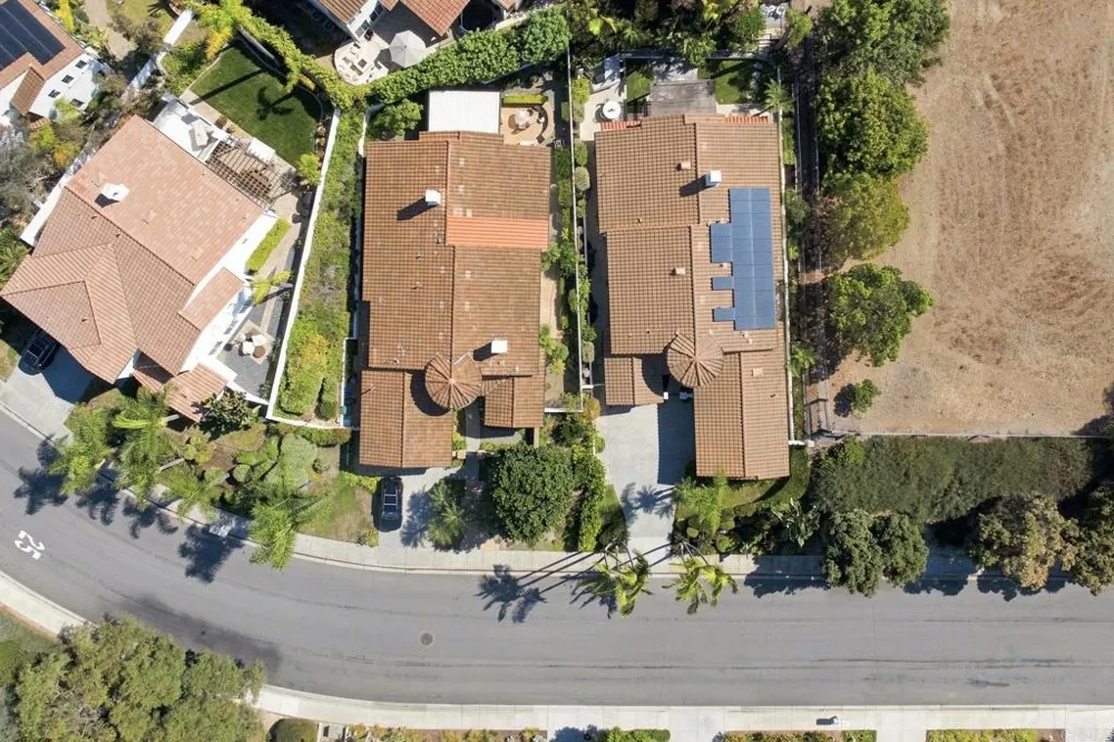 1745 Hummingbird Road Carlsbad, CA 92011