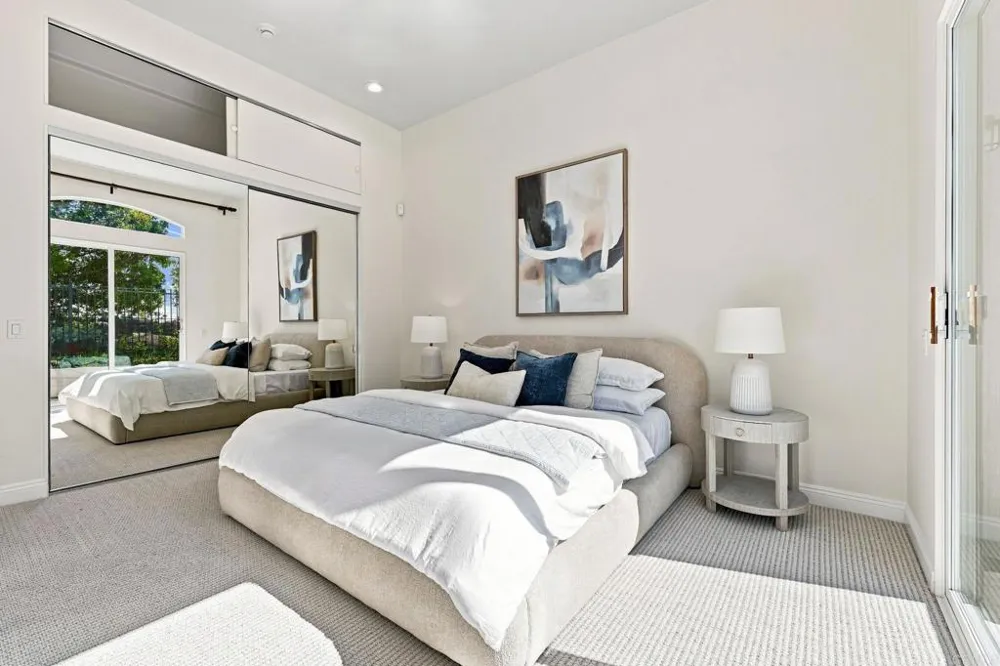 1745 Hummingbird Road Carlsbad, CA 92011