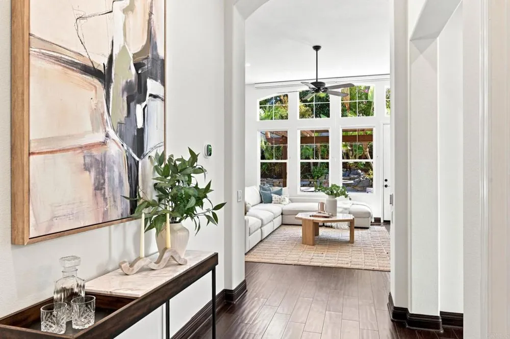 1745 Hummingbird Road Carlsbad, CA 92011