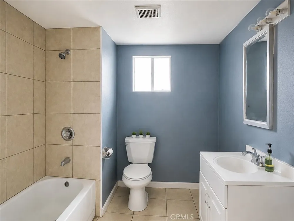 945 E 5th Street Ontario, CA 91764