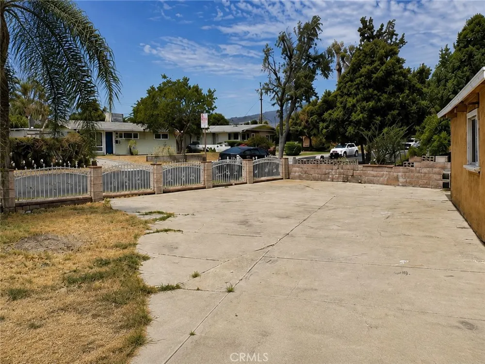 945 E 5th Street Ontario, CA 91764