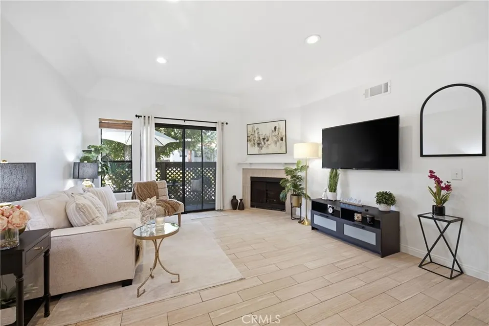 22857 Hilton Head Diamond Bar, CA 91765