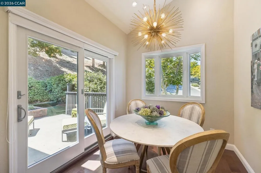 1792 Saint Andrews Dr Moraga, CA 94556