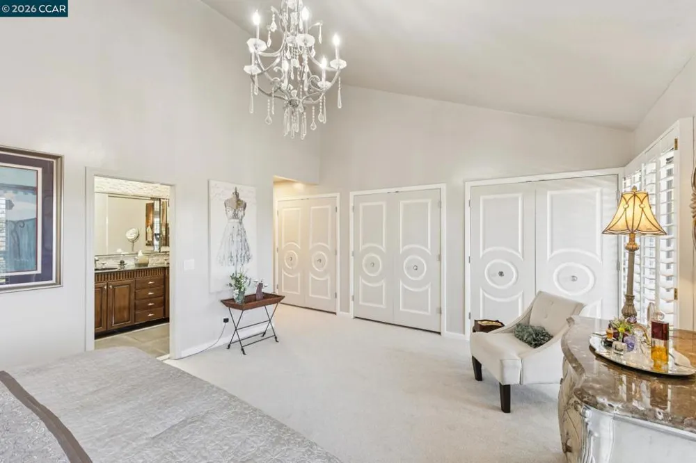 1792 Saint Andrews Dr Moraga, CA 94556