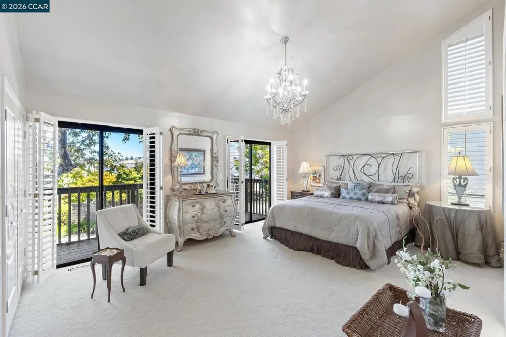 1792 Saint Andrews Dr Moraga, CA 94556