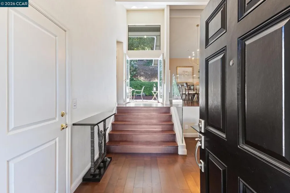 1792 Saint Andrews Dr Moraga, CA 94556