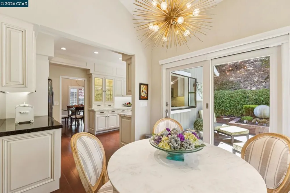 1792 Saint Andrews Dr Moraga, CA 94556