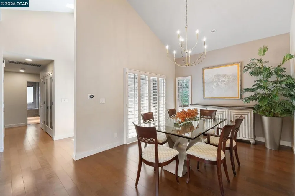 1792 Saint Andrews Dr Moraga, CA 94556